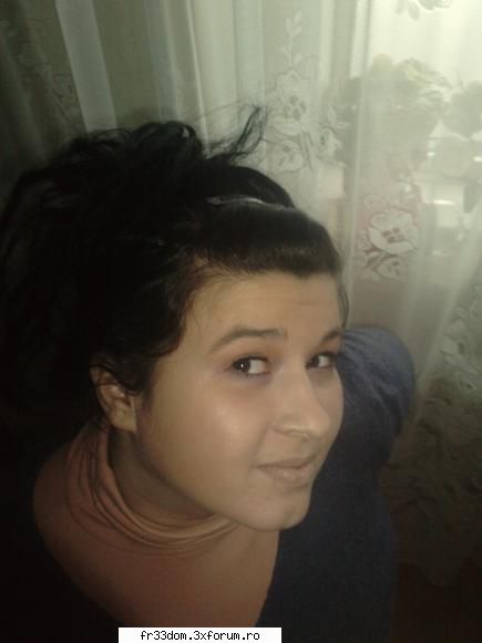Alice - Buna tuturor! Numele meu este Alice. Nu Alice din - Sa facem cunostinta!