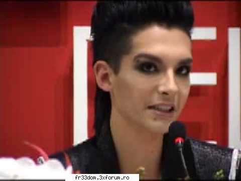 Bill Kaulitz 2011 - oo ce dulce e` si acum si intrecut si sunt sigura - Bill Kaulitz