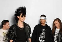 De cand? - Pai am incep sa ascut Tokio Hotel acum 7 luni - Tokio hotel