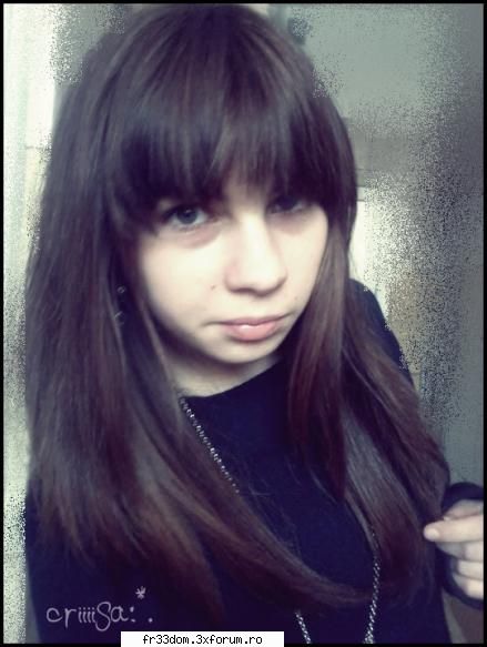 Hey! Crissa` la butoanee!:* - Ehh, puteai doar sa intorci monitorul, ce stiu eu - Sa facem cunostinta!