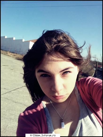 Hey! Crissa` la butoanee!:* - Eu eu da da eu B-) - Sa facem cunostinta!