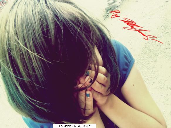 Hey! Crissa` la butoanee!:* - Imi plac pisicile ;3 . Sunt o pisica ;3. Poza - Sa facem cunostinta!