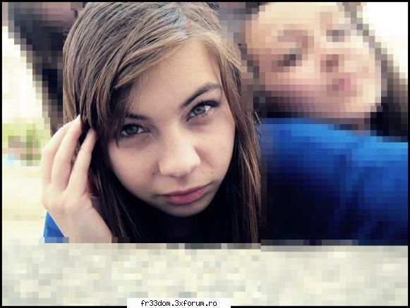 Hey! Crissa` la butoanee!:* - Mi se spune foarte des ca am ochii de pisica - Sa facem cunostinta!