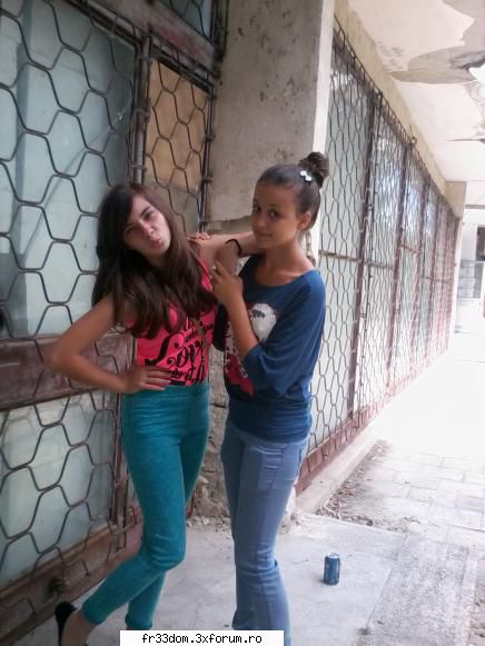 Hey! Crissa` la butoanee!:* - Ohh. El e cel care a inventat noua varianta Free - Sa facem cunostinta!