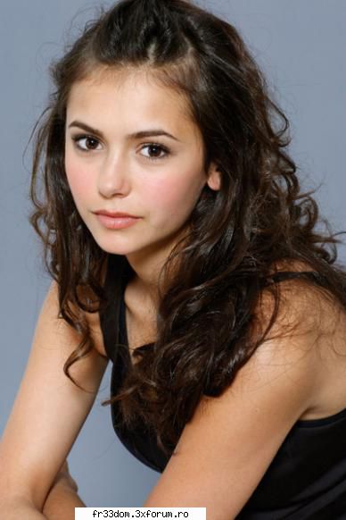 Nina Dobrev - Născută pe 9 ianuarie 1989 �n Bulgaria - Actors and Actresses