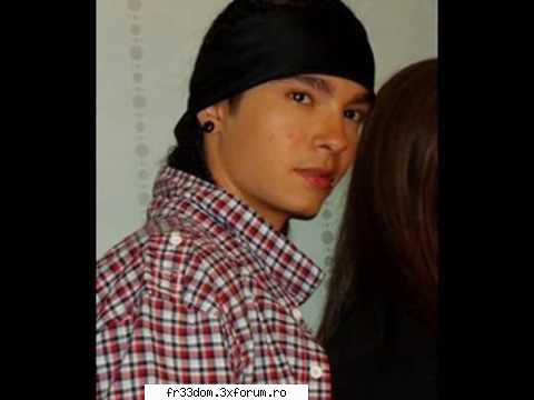 Poze cu Tom 2011 - Daaaa! Si eu salivez. cred ca s`a format deja un - Tom Kaulitz