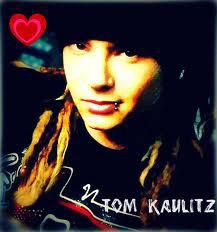Poze cu Tom vechi - Andreea-TokioHotel - Poze