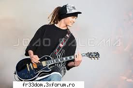Poze cu Tom vechi - Andreea-TokioHotel - Poze
