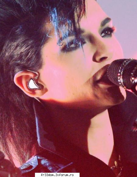 Sentimente = melodie - Ce melodii (Tokio Hotel) credeti ca - Bill Kaulitz