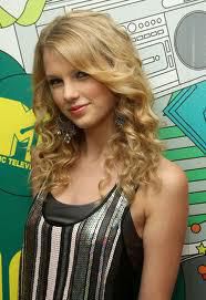 Taylor Swift - Taylor Alison Swift (n. 13 decembrie 1989 - Singers