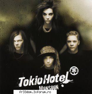 Versuri Monsoon - Monsoon Engleza: I'm starring at a broken door - Versuri